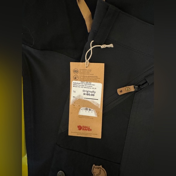 Fjallraven Nikka Trousers Curved Fit Black Pants - Picture 11 of 11